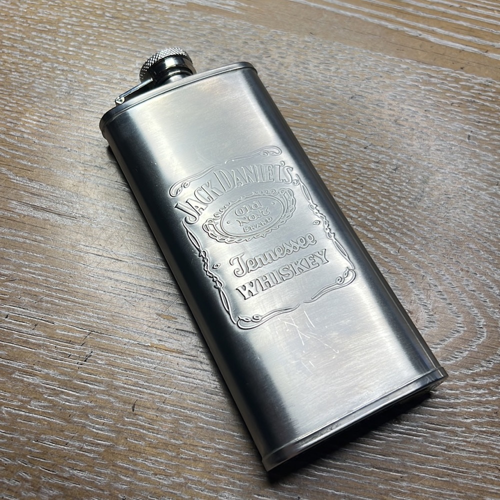 Jack Daniels Licensed Barware Label Flask, 5 oz, Silver